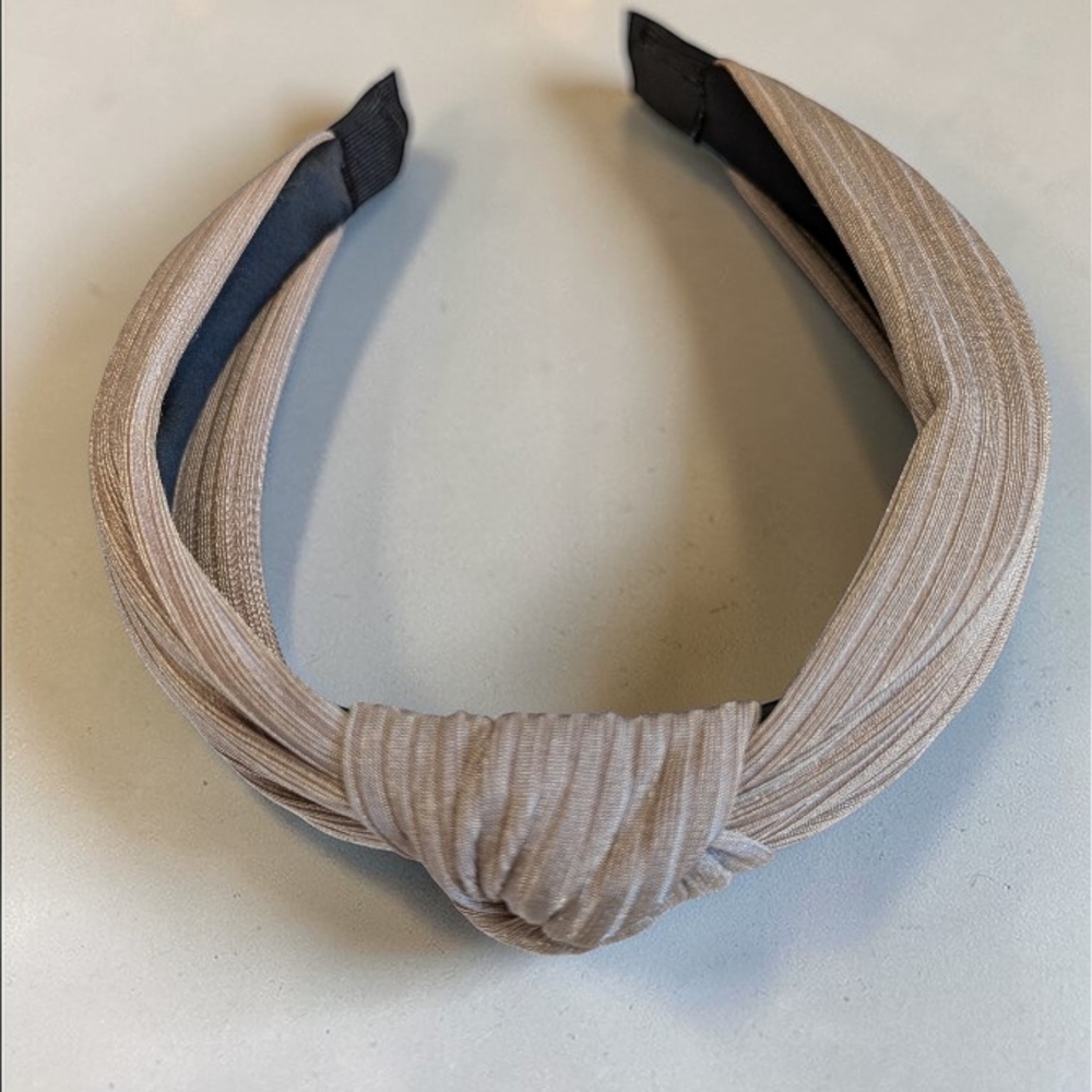 NWT 3 Knotted Ribbed Headband - Black, Sage Or Beige - Picture 4 of 4